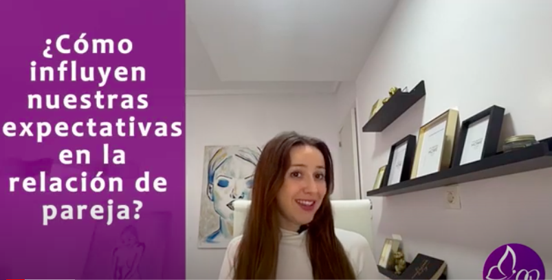 Psicóloga Sandra Bernal Especializada en Bienestar Emocional y Relaciones de Pareja para Mujeres